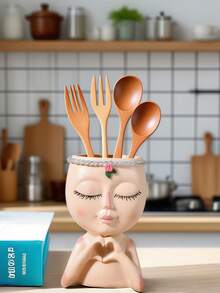 这款熔模人脸造型花盆造型独特，适合室内植物，是一款可爱的小型多肉植物花盆，底部有排水孔，是馈赠佳品（白色）。