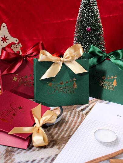 10pcs Christmas Gift Boxes With Handle, Green And Red Candy Cookie Packaging Box With Gold Sleigh And "Merry Christmas" Print, Elegant Favor Box For Holiday Party, Wedding, Birthday, Table Decoration, Creative Paper Gift Wrapping Box, Festive Storage For Chocolates And Sweets, Cute Reusable Gift Packaging, Xmas Tree Hanging Ornament, Seasonal Home Decor, Holiday Party Supplies, Perfect For Small Presents And Holiday Treats