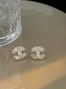 Boucles d'oreilles en zirconium argenté, boucles d'oreilles élégantes et mignonnes plaquées cuivre or blanc, convenant pour un port quotidien et les rassemblements