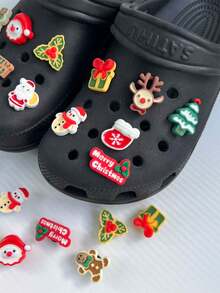 圣诞主题镂空木屐挂饰 - 圣诞老人、驯鹿和圣诞树装饰，镂空木屐配件，圣诞礼物 - 紅色聖誕套裝-12pcs - 查看 8