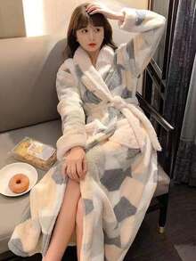 2024 Winter Neue Korallenfleece Bademantel, Dicker & Langer Flanell Bademantel für Frauen, Frühling & Herbst