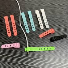 5-Hole Silicone Cable Organizer Box: Keeps Earphones, Chargers And Data Cables Neatly Stored And Easily Accessible! Reusable Silicone Cable Organizer For Storing And Managing Wires, With Straps And Multi-Functional Clips, Suitable For Food Preservation And Keeping Earphone Cords Tidy. (Random Color)