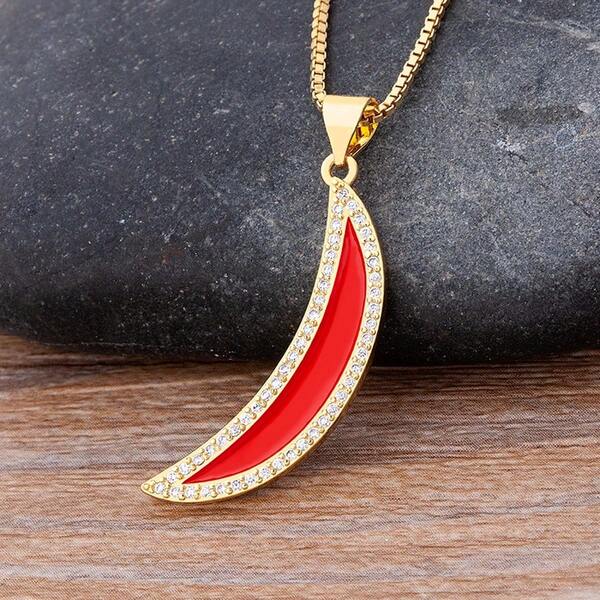 Collana con ciondolo a forma di luna in rame con micro intarsi di zirconia, accessorio gioiello stile punk per donna, catena choker