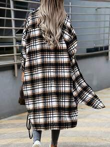 2026 Early Spring Curated Collection Women's Casual Flannel Plaid Shacket Button Christmas Outfit Winter Clothes For Women Down Long Sleeve Shirt Coats With Pockets Women's Long Plaid Shirt Casual Loose Fit Button Down Lapel Wool Blend Coat Shackets Euro-American Oversized Style,Winter Casual Versatile Piece,Mid-Length Shirt Jacket,Cross-Border Office & Daily Wear Classic Plaid Texture,Long-Sleeve Shirt Style,Oversized Silhouette,Mid-Length Cut,Versatile Basic Piece Inner Layer Layering,Bottoms-Friendly (Pants/Skirts),Transitional Wear For Cold-Warm Seasons,Dual Casual-Office Adaptability For Anyone Chasing "Effortless Winter Style," This Mid-Length Plaid Shirt Jacket Is Your Wardrobe's Ultimate Multitasker-Blending Euro-American Casual Cool With All-Day Practicality, Perfect For Everything From Brisk Morning Commutes To Cozy Weekend Errand Runs. - 黑色 - 查看 5
