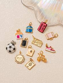 1pc Cute & Fashionable Cat Heart Dragonfly Shell Pendant, 18K Gold Plated, Easy To Match And Showcase Feminine Charm, Suitable As A Delicate Pendant For DIY Jewelry, Necklace, Bracelet, Earrings, Keychain, Bag Accessories, Women's Jewelry Accessories, Wallet Accessories, Pendant, DIY Accessories, Women's Jewelry Gifts - Multicolor - View 5