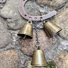 1pc Shovel Shaped Wind Chime With Decorative Chain, Wrought Iron Courtyard Clock - Adding Soothing Sound To Balconies And Courtyards, Home Decoration, Wall Decoration, Window Decoration, Door Decoration, House Decoration, Excellent Home Decoration Products