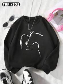 Felpa con stampa di un disegno semplice di una testa di cavallo che bacia una ragazza, per ragazzi/ragazze, con spalle scese, vestibilità comoda, casual, versatile, sportiva, stile college, per bambini, oversize, top a maniche lunghe - nero - Visualizzare 1