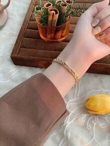 1pc Minimalist Thin Strap Women Watch, Fashionable Elegant Gold Chain Style Bracelet Watch, Suitable For Daily Decoration