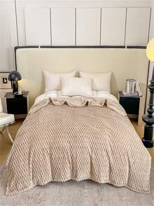 1pc Solid Color Striped Plaid Soft Warm Fleece Blanket, Suitable For Bedroom Decor, All Seasons, Gift, Comfortable Soft Ladies Throw Blanket, Machine Washable, Modern Style, Multi-Purpose, Soft Texture, Christmas, Halloween Wool Blanket Gift, Camping Blanket, Mother's Day Gift, Wide Stripe Faux Fur Flannel Throw Blanket, Leisure Nap Blanket, Office Small Throw