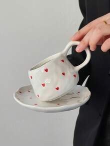 1 zestaw ceramicznych filiżanek do kawy w kształcie serca ze spodkiem, minimalistyczny ceramiczny kubek i talerzyk, ceramiczny kubek, filiżanka do popołudniowej herbaty, talerzyk na przekąski, domowy kubek na wodę, kubek prezentowy, odpowiedni na każdą porę roku