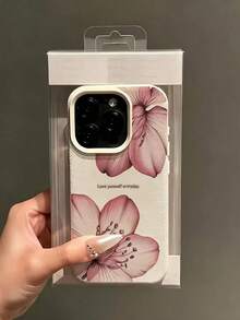 Flower 1pc White Litchi Texture Matte Lens Protection Floral Pattern Phone Case, Minimalist Design, Compatible With IPhone 16 Pro Max, 15, 14 Plus, 13, 12, 11