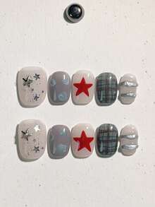 10 Stücke blaue und rote handbemalte karierte, sternbesetzte, gepunktete, katzenäugige Aufkleb-Nägel für den täglichen Gebrauch, kurz und quadratisch, frisch, Y2K, süß und cool, Fake Nägel, geeignet für Damen und Mädchen, DIY Nail Art Enthusiasten