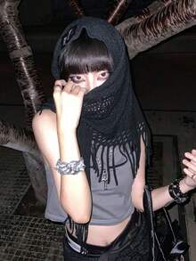 1 pieza Bufanda unisex con flecos, máscara facial de unicolor, pañuelo, accesorio versátil de triángulo, adecuado para novio, hermano, familia y accesorios de Halloween rave. Prenda de vestir cálida y suave de estilo punk callejero.