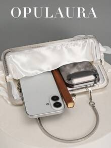 Bolso de mano elegante y encantador con diseño de pétalos de OpulAura para mujer, bolso con volantes adecuado para vestido de noche, apto para boda/vacaciones/fiesta formal/baile de graduación, incluye cadena - Blanco - Ver 3