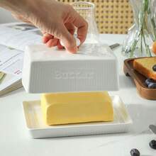 Ursword 1 zestaw maselniczki z pokrywką, elegancki grawerowany pojemnik na masło z pokrywką, ceramiczna tacka na kostki masła o dowolnej wielkości, dekoracyjny pojemnik na masło do blatu i lodówki, duża ceramiczna maselniczka do blatu, pojemnik na masło z pokrywką, wystrój kuchni i akcesoria na prezenty.