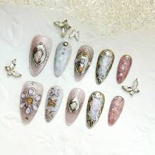 Local Delivery | Handmade Press On Nails,10pcs, Dreamy Fairy Style Finished Nail Art, With A Pink Tone And Blended Base Color Matched With Exquisite Metal Decorations, Featuring Adhesive Fake Nails And Butterfly Shaped Fake Nails. Romantic, Fashionable, Reusable, Simulation Style, Artificial Nails, Suitable For Weekend Parties And Gatherings, And Giving Gifts To Friends. Local Delivery |48h Ship|US Stock|Super Explosive Product - 藕粉色 - 查看 2