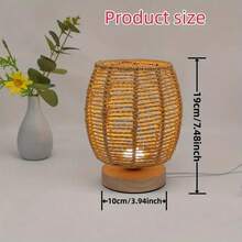 Luminária de Mesa de Vime Trançado à Mão com Luz Noturna LED Amarela Quente - Alimentada por USB, Base de Madeira, Adequada para Quarto, Banheiro, Criado-Mudo, Sala de Estar ou Decoração de Café para Criar um Ambiente Aconchegante e Confortável, Luminária de Cabeceira