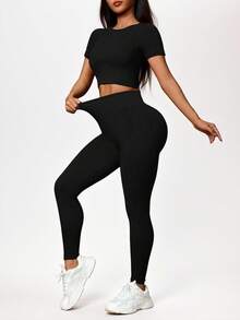 SHEIN Sports 男士纯色圆领短袖上衣和裤子高弹无缝运动套装，休闲日常健身套装女士健身套装女士紧身裤套装 - 黑色 - 查看 6