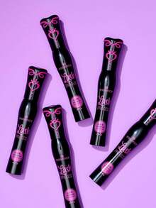 Essence 12毫升/0.4液盎司卷翘丰盈睫毛膏，富含纤维，轻盈不结块，卷翘丰盈，持久定型，打造自然卷翘效果