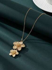 Elegant Double Metal Flower Golden Pendant Necklace Exquisite Necklace Jewelry Suitable For Daily Commute Date Matching Workplace Outfits Party Decoration Festival Gifts - 金黃色 - 查看 3