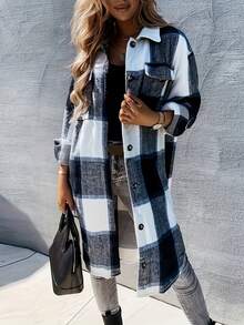 2026 Early Spring Curated Collection Women's Casual Flannel Plaid Shacket Button Christmas Outfit Winter Clothes For Women Down Long Sleeve Shirt Coats With Pockets Women's Long Plaid Shirt Casual Loose Fit Button Down Lapel Wool Blend Coat Shackets Euro-American Oversized Style,Winter Casual Versatile Piece,Mid-Length Shirt Jacket,Cross-Border Office & Daily Wear Classic Plaid Texture,Long-Sleeve Shirt Style,Oversized Silhouette,Mid-Length Cut,Versatile Basic Piece Inner Layer Layering,Bottoms-Friendly (Pants/Skirts),Transitional Wear For Cold-Warm Seasons,Dual Casual-Office Adaptability For Anyone Chasing "Effortless Winter Style," This Mid-Length Plaid Shirt Jacket Is Your Wardrobe's Ultimate Multitasker-Blending Euro-American Casual Cool With All-Day Practicality, Perfect For Everything From Brisk Morning Commutes To Cozy Weekend Errand Runs. - 藍色 - 查看 1