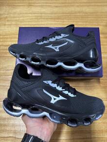 Men's Reflective Sneakers With Cushioning System - Đen Bạc - Xem 1