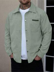Chaqueta camisa de pana para hombre con cuello con solapa y cierre de botones. Ideal para llevar en primavera y otoño, ofrece calidez y cuenta con múltiples bolsillos. Con un diseño vintage, es perfecta para el día a día y un regalo ideal para novios o maridos. - Verde - Ver 1