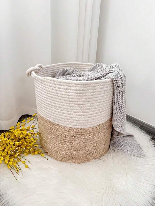 这款圆形手工编织篮适用于走廊、洗衣房、卧室、客厅等场所。可折叠收纳篮可用于存放儿童玩具、衣物、枕头、毛毯和被子。大容量加厚棉绳编织洗衣篮可折叠，并配有装饰性绳结手柄。衣物收纳篮、脏衣篮、收纳整理、圣诞礼物