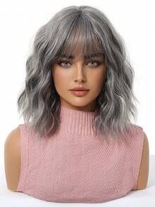 Peluca corta ondulada y rizada de 14 pulgadas en gris con flequillo, cabello corto y rizado, hermosa, elegante y encantadora, hecha de fibra sintética, resistente al calor, adecuada para uso diario, fiestas, vacaciones, cosplay y otras ocasiones, un regalo perfecto para damas. - Gris - Ver 4