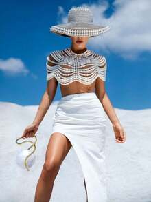 Cuiwrgrs 1pc Elegant European Style Handmade Crochet Pearl Hollow Out Shawl, Suitable For Bridal Party