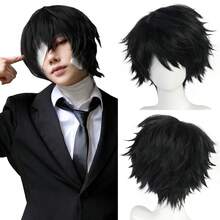 黑色短款蓬松直发动漫角色扮演假发，带刘海，男女通用，适合派对、日常、圣诞节、假日、动漫展、展览、舞台摄影道具等场合。这款假发采用无胶耐热合成纤维制成，带有刘海，高密度，外观自然，男女皆宜，可作为通用角色扮演假发、卡通服装发饰、节日礼物、主题活动装饰等。 - 黑色 - 查看 12