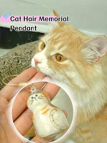 1PC Cat Hair Storage Keychain, Transparent Plastic Shell Fur Ball Pet Hair Collection Pendant, Anime Style Keychain For Hanging Bag & Daily Use, Direct High-Value Animal Pet Cat Fur Collecting Capsule, Popular Pet Hair Storage Accessory Gift For Cat Lovers, Cute Plastic Pendant Keychain For Pet Memorial & Decoration