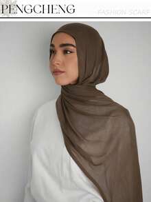 1条高品质女士纯色莫代尔头巾,优质宽边双缝包边,轻盈透气舒适面料,适合日常佩戴,也可搭配长袍穿着。 - 彩色 - 查看 3