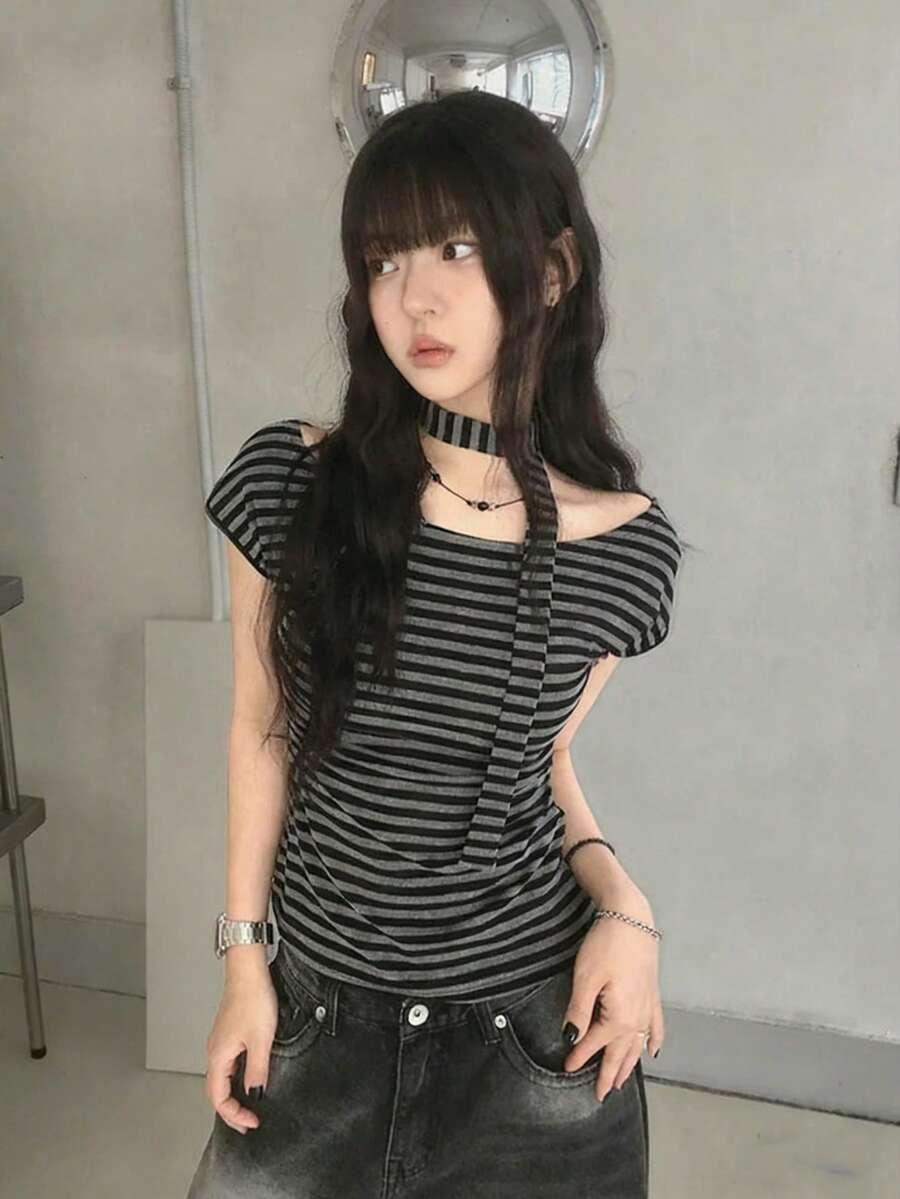 系带缎带设计条纹短袖T恤，甜辣风格，显瘦腰身，百搭休闲上衣，黑色 - 黑色 - 查看 1