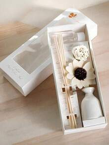 Flameless Home Fragrance Diffuser Set, (1 Bottle Fragrance Oil + 1 Ceramic Bottle + 5 Rattan Diffuser Sticks + 1 Rattan Ball + Dried Flowers) Long-Lasting Scent For Bedroom, Study, Bathroom, Living Room - Multicolor - View 4