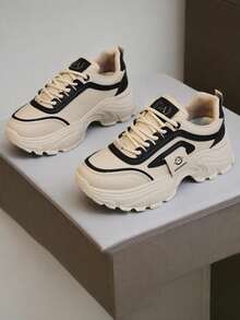 New Women Athleisure Sneakers, Thick Sole Chunky Elevated, Lightweight & Comfortable, Breathable Versatile Chunky Sneakers, Non-Slip - Black - View 3