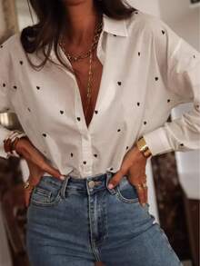 女士时尚长袖心形印花衬衫，衬衫领，常规长度，开衩下摆