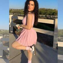 - Vestido de tenis para mujer 2025 con pantalones cortos integrados y brasier, vestido deportivo con bolsillos, para entrenamiento de, casual, para verano, vestido - Rosado + M - Ver 5