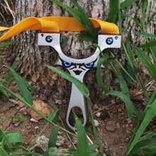 1 Stück Outdoor Jagd Schleuder, kommt mit 3 Ersatz-Gummibändern, robuste hochwertige Outdoor Angelschleuder, geeignet für Jagd und Schießübungen - professionelle Präzisions-Hochleistungsschleuder als Stressabbau-Werkzeug, Outdoor-Schießspaß, Jagd-Schleuder