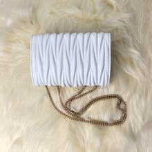 Bolso bandolera mini blanco para mujer, nuevo bolso de hombro versátil con cadena, estuche para lápiz labial