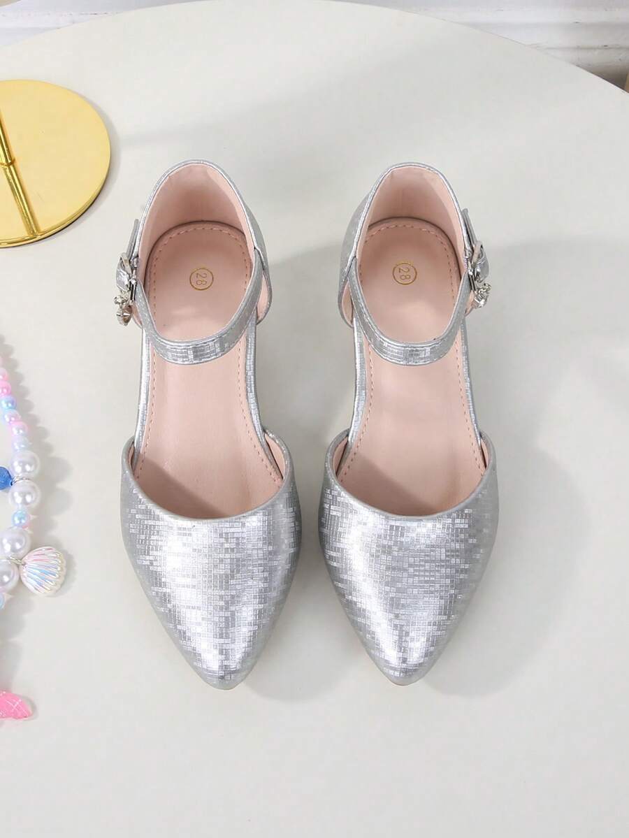 2026新款软底鞋，青少年派对户外春秋季四季高跟尖头时尚校园鞋女款