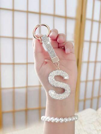 Sparkling Rhinestone Alphabet Keychain - Lucky Crystal Pendant, Shiny Alloy Charm For Bags & Backpacks - Perfect Gift For Birthdays & Special Occasions,Key Chain Ring Bag Backpack Charm Car Hanging Pendant Women Girls Gift,Wallet And Handbag Accessories, Alphabet Initial Letter A-Z