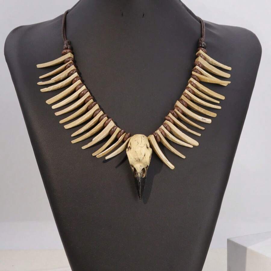 1pc Vintage Viking Raven Skull Coconut Shell Necklace - Resin Animal Asymmetrical Fang, Gothic Style Accessory, Retro Beaded Fang Pendant Necklace, Unisex Fashion Necklace