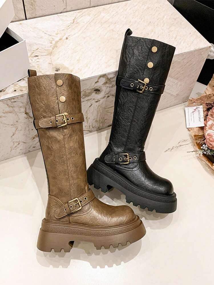 1 par de botas de mujer de unicolor, estilo vintage y moda de cuero para ir al trabajo, nuevas botas altas de plataforma de estilo británico salvaje 2025, con hebilla, de suela gruesa, de estilo punk, de color negro y marrón, para otoño/invierno - Negro - Añade 5