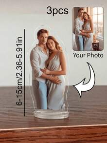 1件/3件定制亚克力照片摆件，可定制您喜爱的角色、情侣、家庭宠物照片，双面效果，精致小巧，是送给爱人的理想礼物，适用于办公桌、家居、情人节、情人节装饰等场合。时尚定制，个性化，独特，是送给男友、女友的理想礼物，适合情人节、周年纪念日、婚礼、客厅、乔迁、办公室装饰等各种场合，尽显优雅格调。