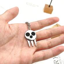 1 件噬魂者恶魔骷髅吊坠钥匙扣，动漫卡通金属钥匙圈，万圣节派对礼物 - 彩色 - 查看 3