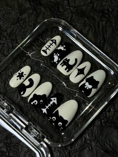 10片/包 手工白色按压式美甲贴纸，中号杏仁形，可爱猫咪图案，饰有猫咪、鱼骨、蝴蝶结，亮面背胶，适合女性和年轻女孩，包含1片果冻胶和1个指甲锉