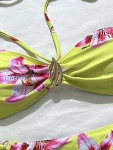 Casual Yellow Print Halter Bikini 2 Pieces Set, Featuring A Tie Design And 3D Metal Embellishments, Perfect For Beach Vacations, Pool Parties, And Summer Outings.