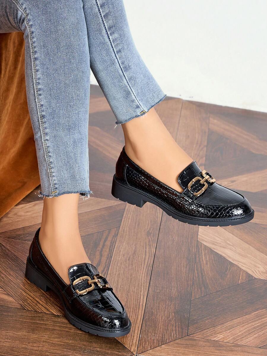 Halloween Plateau-Loafer Damen Schwarz Lackleder - Slip-On Arbeits-/Büroschuhe mit goldenem Schnallenverschluss, Herbst 2026