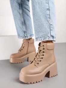 Botas de cano curto com cadarço, salto bloco e plataforma. - Caqui - Ver 2